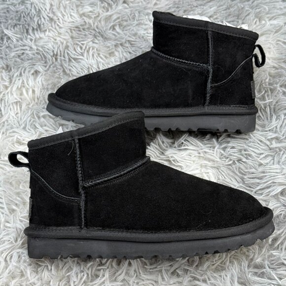 UGG Black Snow Boots - Picture 1 of 5